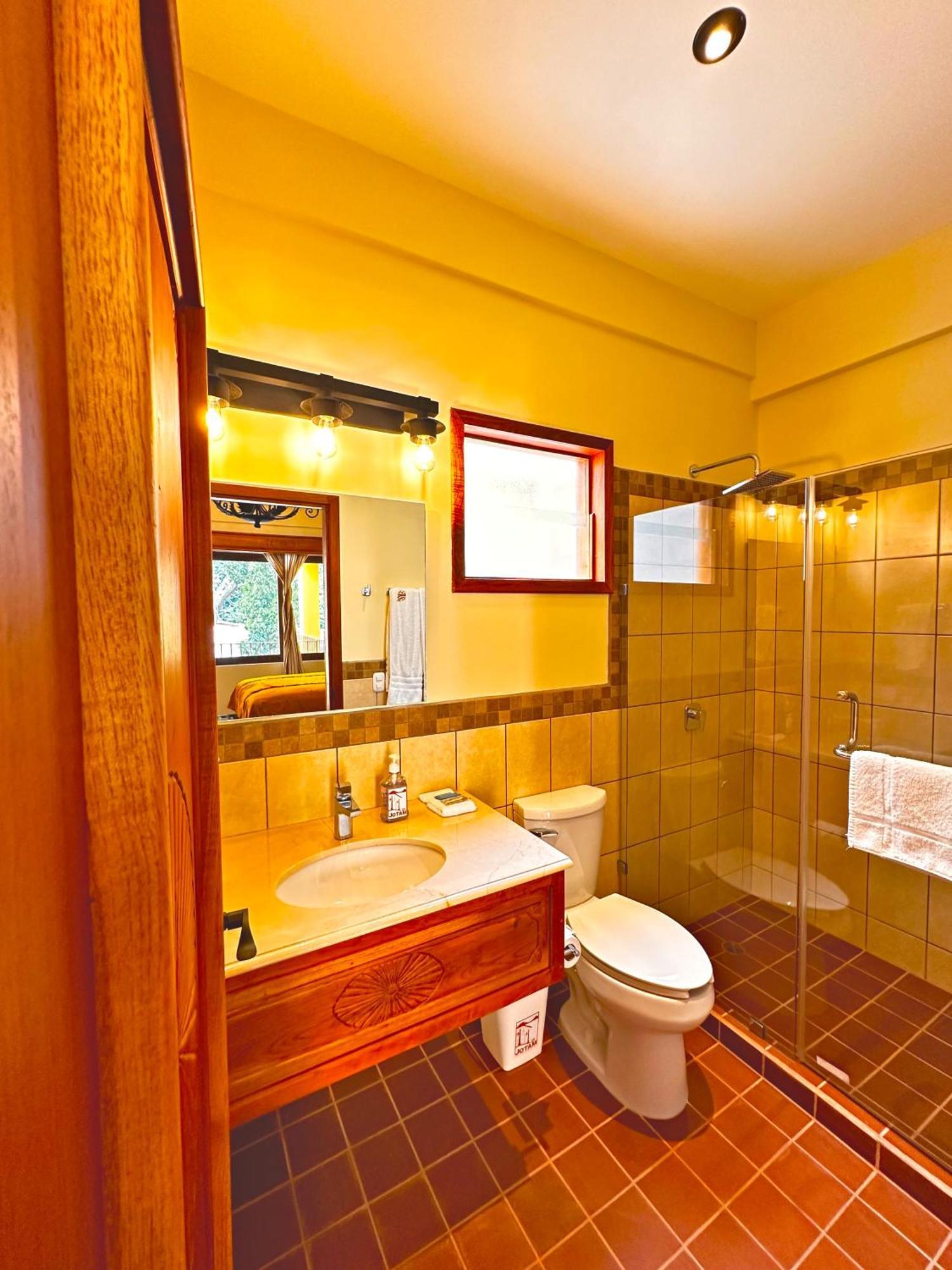 Hotel Jotam Panajachel Zewnętrze zdjęcie
