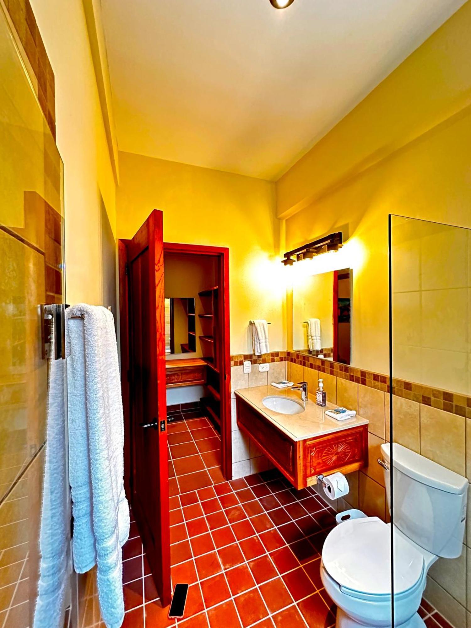 Hotel Jotam Panajachel Zewnętrze zdjęcie