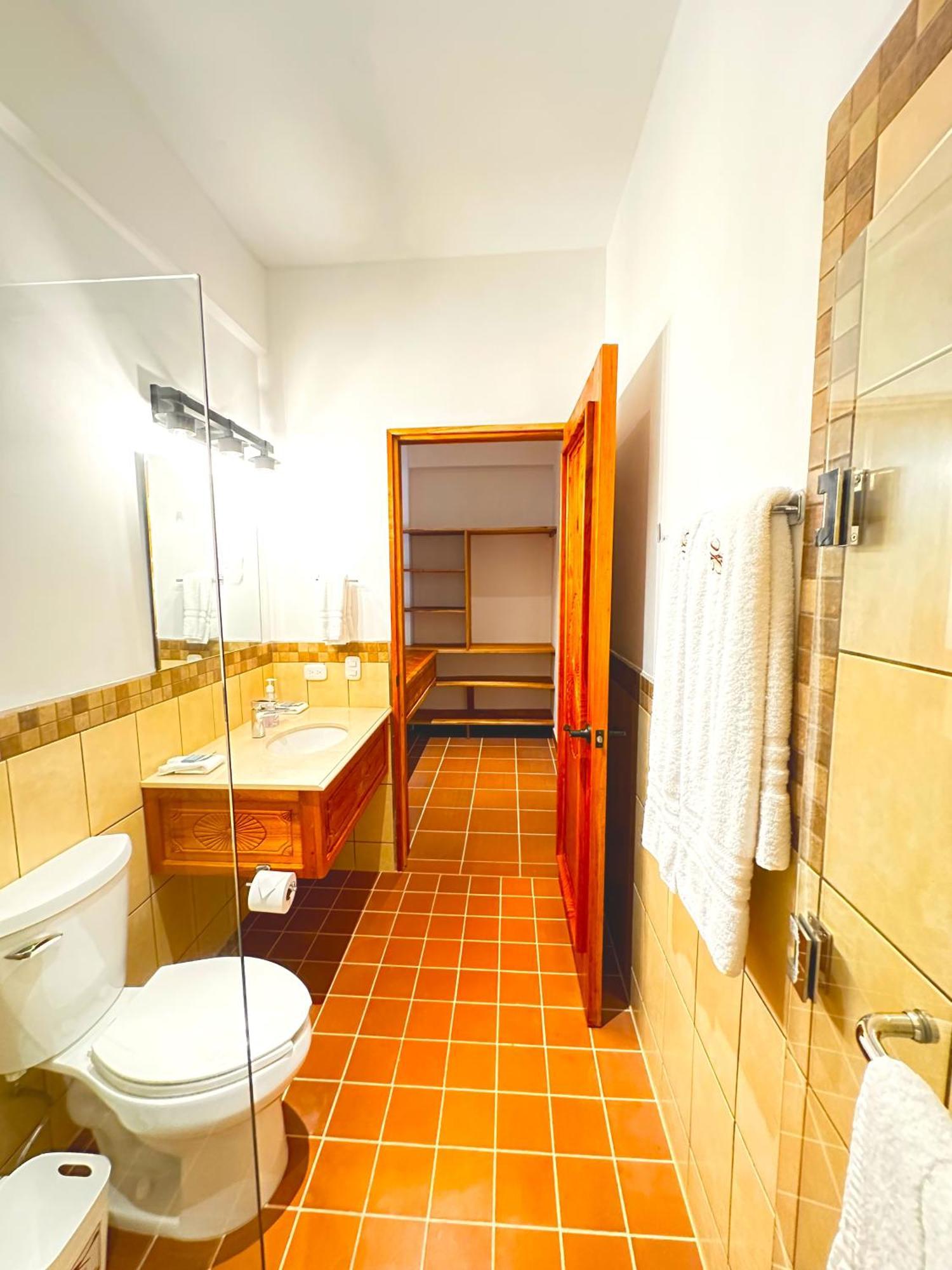 Hotel Jotam Panajachel Zewnętrze zdjęcie